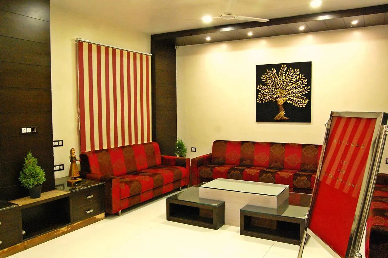 *** Hotel Rnb Shivani Udaipur India