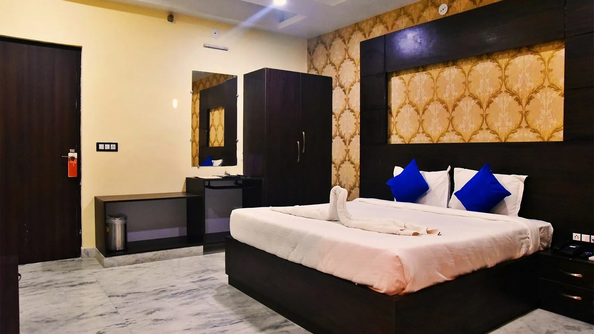 Rnb Shivani Udaipur Hotel